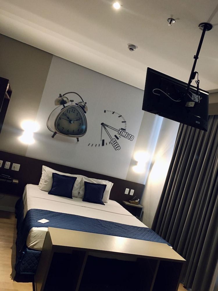 Summit Suites Hotel Pindamonhangaba Esterno foto