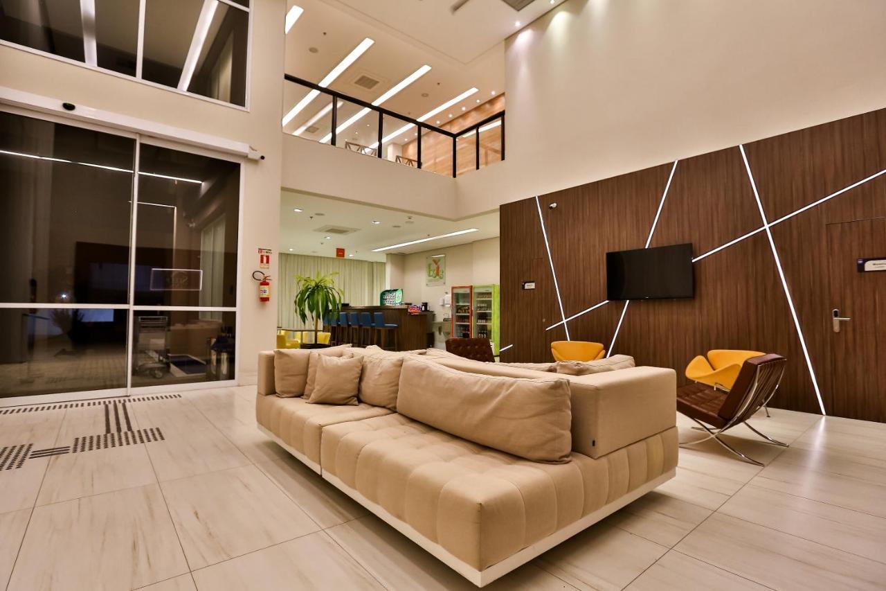 Summit Suites Hotel Pindamonhangaba Esterno foto
